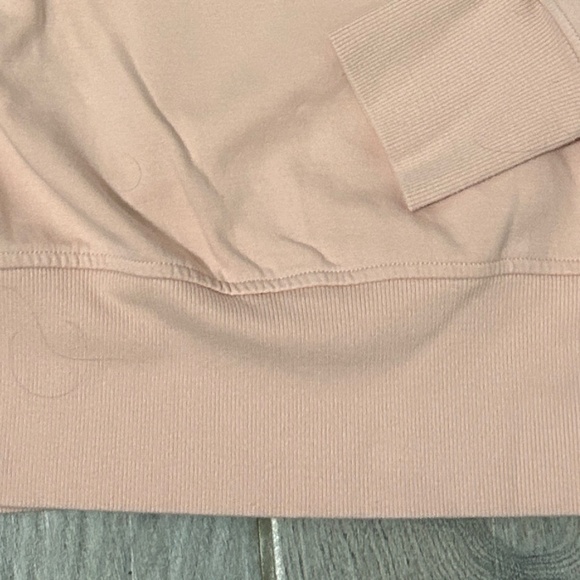 LIKE NEW! Women's Old Navy Active -Blush Crop Hoodie - MEDIIUM - Picture 3 of 5